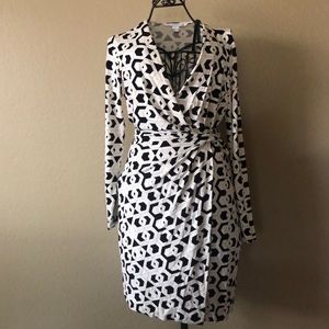 Iconic Diane Von Furstenberg Valencia wrap dress